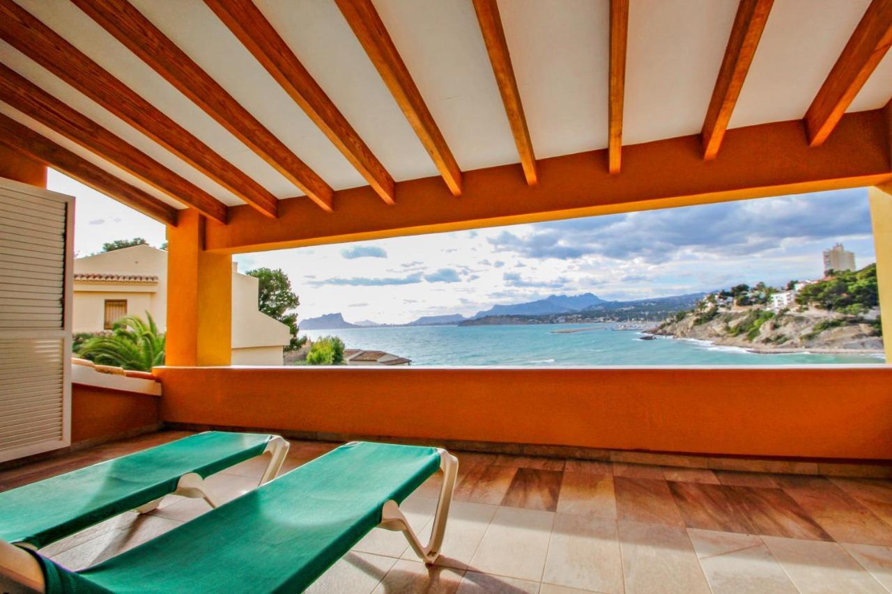 El Portet - Beachfront Holiday Home With Private Pool In Moraira Exterior photo